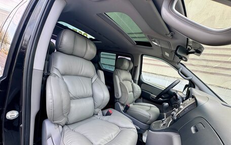 Hyundai Grand Starex Grand Starex I рестайлинг 2, 2014 год, 2 350 000 рублей, 18 фотография