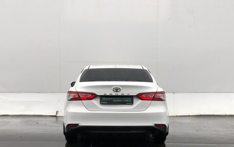 Toyota Camry, 2019 год, 2 100 000 рублей, 6 фотография