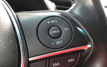 Toyota Camry, 2019 год, 2 100 000 рублей, 17 фотография