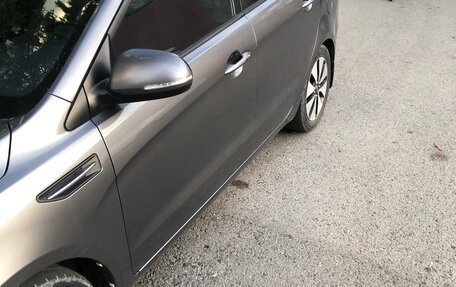 KIA Rio III рестайлинг, 2013 год, 1 000 000 рублей, 8 фотография