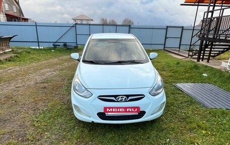 Hyundai Solaris II рестайлинг, 2012 год, 630 000 рублей, 2 фотография