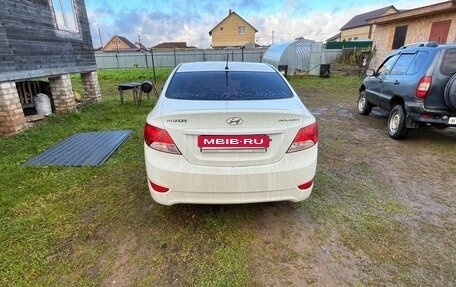 Hyundai Solaris II рестайлинг, 2012 год, 630 000 рублей, 4 фотография