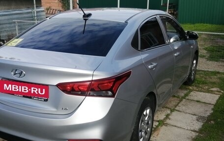 Hyundai Solaris II рестайлинг, 2018 год, 1 130 000 рублей, 5 фотография