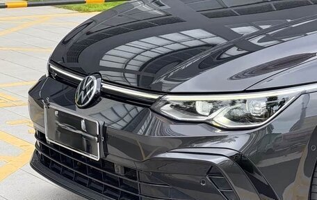 Volkswagen Golf VIII, 2023 год, 1 990 000 рублей, 4 фотография