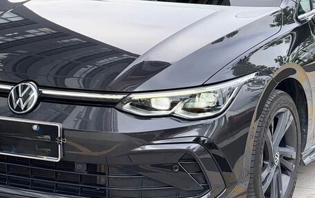 Volkswagen Golf VIII, 2023 год, 1 990 000 рублей, 3 фотография