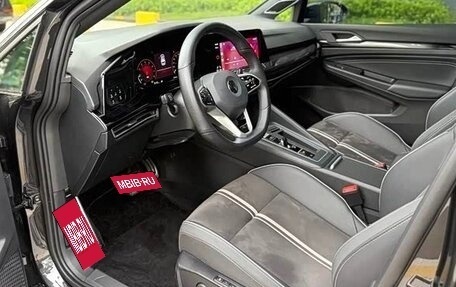 Volkswagen Golf VIII, 2023 год, 1 990 000 рублей, 12 фотография