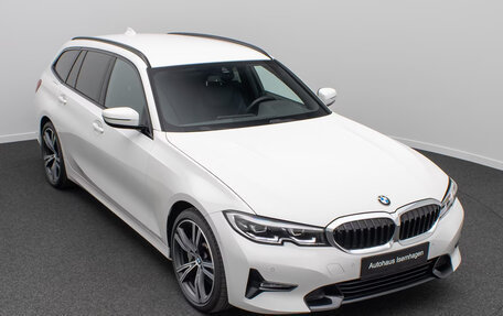 BMW 3 серия, 2022 год, 3 968 294 рублей, 2 фотография