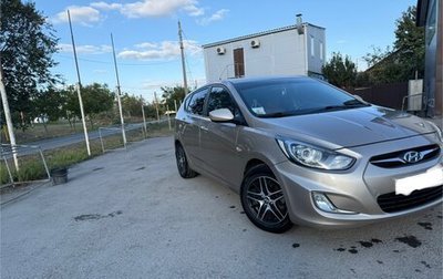 Hyundai Solaris II рестайлинг, 2012 год, 900 000 рублей, 1 фотография