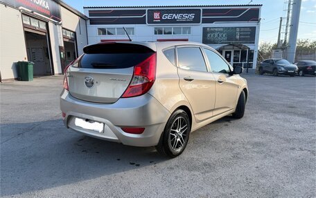 Hyundai Solaris II рестайлинг, 2012 год, 900 000 рублей, 4 фотография