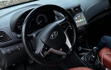 Hyundai Solaris II рестайлинг, 2012 год, 900 000 рублей, 7 фотография