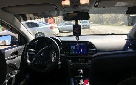 Hyundai Elantra VI рестайлинг, 2018 год, 1 680 000 рублей, 7 фотография