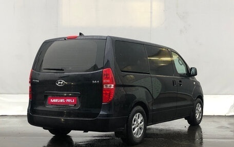 Hyundai H-1 II рестайлинг, 2019 год, 3 150 000 рублей, 5 фотография