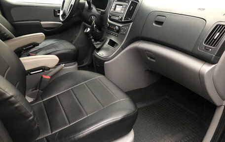 Hyundai H-1 II рестайлинг, 2019 год, 3 150 000 рублей, 9 фотография