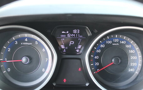 Hyundai Elantra V, 2012 год, 980 000 рублей, 11 фотография