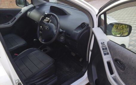 Toyota Vitz, 2009 год, 580 000 рублей, 8 фотография