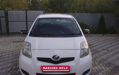 Toyota Vitz, 2009 год, 580 000 рублей, 2 фотография