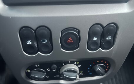 Renault Logan I, 2011 год, 390 000 рублей, 12 фотография