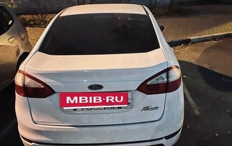 Ford Fiesta, 2016 год, 900 000 рублей, 2 фотография