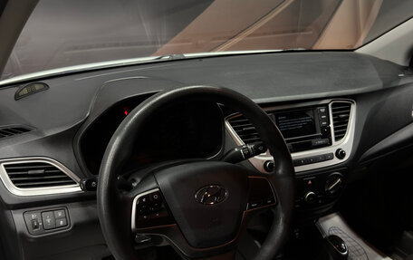 Hyundai Solaris II рестайлинг, 2019 год, 1 370 000 рублей, 7 фотография