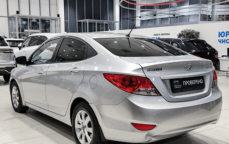 Hyundai Solaris II рестайлинг, 2013 год, 885 000 рублей, 8 фотография