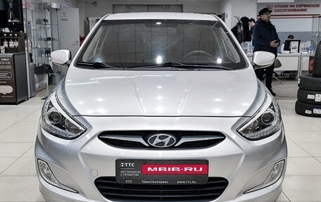 Hyundai Solaris II рестайлинг, 2013 год, 885 000 рублей, 2 фотография