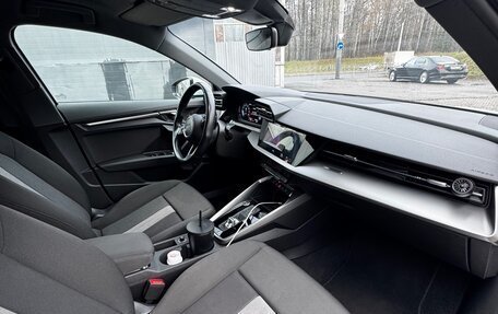 Audi A3, 2021 год, 2 430 000 рублей, 10 фотография