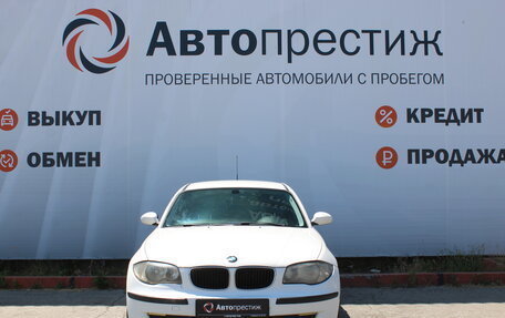 BMW 1 серия, 2008 год, 730 000 рублей, 2 фотография