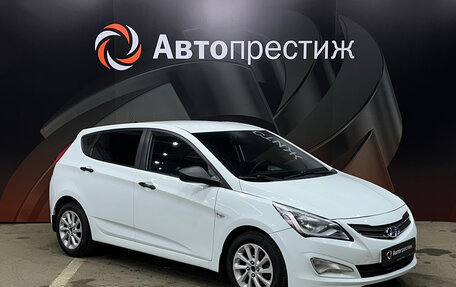 Hyundai Solaris II рестайлинг, 2015 год, 900 000 рублей, 3 фотография