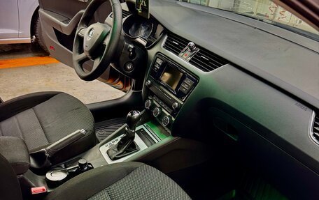 Skoda Octavia, 2014 год, 1 080 000 рублей, 17 фотография