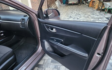 KIA Rio IV, 2018 год, 1 499 000 рублей, 18 фотография