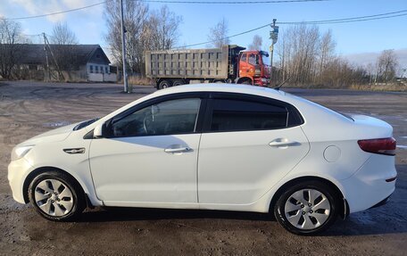 KIA Rio III рестайлинг, 2015 год, 550 000 рублей, 2 фотография