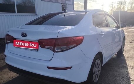 KIA Rio III рестайлинг, 2015 год, 550 000 рублей, 5 фотография