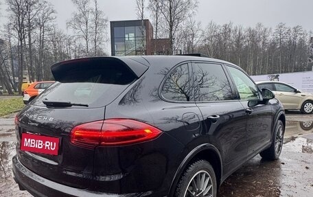Porsche Cayenne III, 2018 год, 5 000 000 рублей, 3 фотография