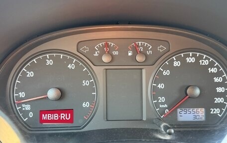 Volkswagen Polo IV рестайлинг, 2003 год, 230 000 рублей, 30 фотография