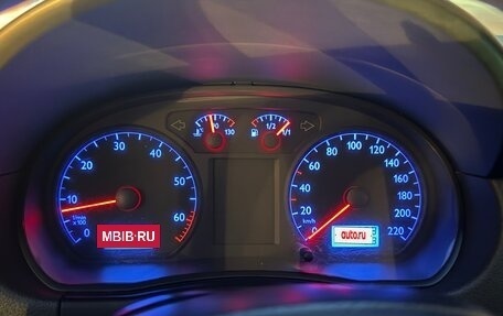 Volkswagen Polo IV рестайлинг, 2003 год, 230 000 рублей, 33 фотография