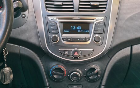 Hyundai Solaris II рестайлинг, 2016 год, 1 290 000 рублей, 10 фотография