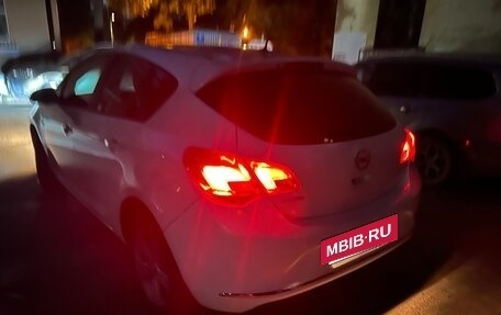 Opel Astra J, 2012 год, 580 000 рублей, 3 фотография