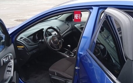 KIA Cerato III, 2010 год, 700 000 рублей, 5 фотография