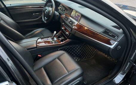 BMW 5 серия, 2014 год, 2 350 000 рублей, 13 фотография