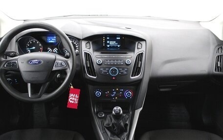 Ford Focus III, 2015 год, 850 000 рублей, 9 фотография