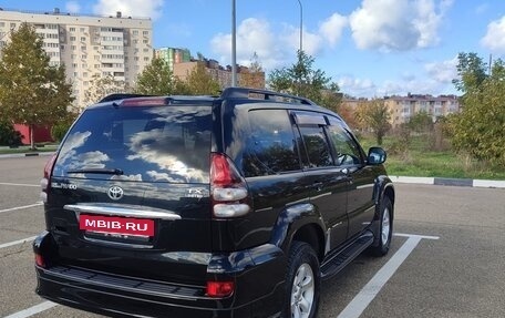 Toyota Land Cruiser Prado 120 рестайлинг, 2006 год, 2 700 000 рублей, 3 фотография