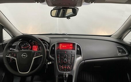 Opel Astra J, 2013 год, 810 000 рублей, 10 фотография