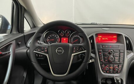 Opel Astra J, 2013 год, 810 000 рублей, 15 фотография