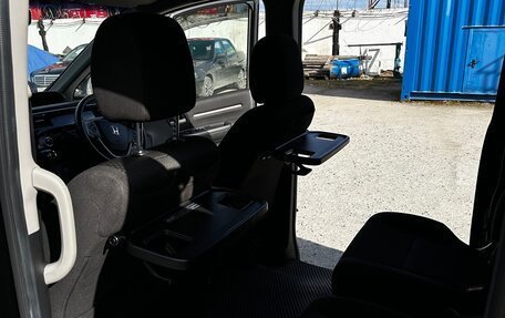 Honda Stepwgn IV, 2018 год, 2 300 000 рублей, 17 фотография