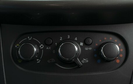 Renault Logan II, 2022 год, 1 620 000 рублей, 15 фотография