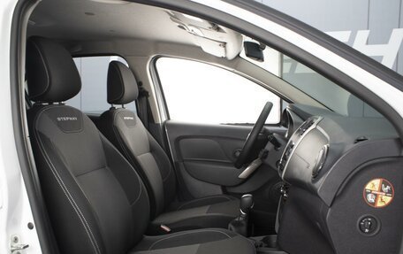 Renault Logan II, 2022 год, 1 620 000 рублей, 8 фотография