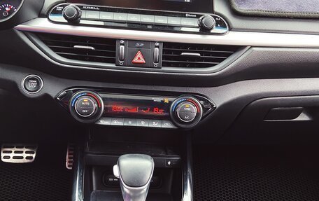 KIA K3, 2021 год, 2 200 000 рублей, 17 фотография