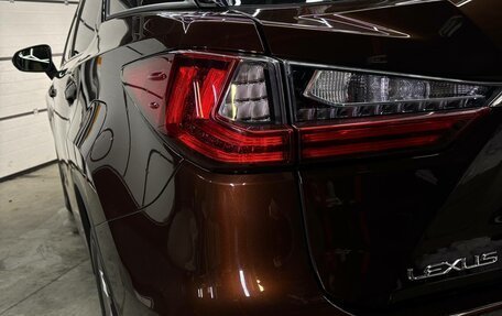 Lexus RX IV рестайлинг, 2019 год, 4 550 000 рублей, 8 фотография