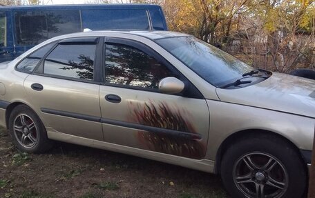Renault Laguna II, 2000 год, 350 000 рублей, 4 фотография