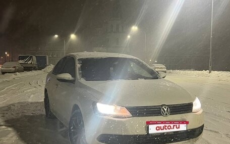 Volkswagen Jetta VI, 2013 год, 900 000 рублей, 5 фотография